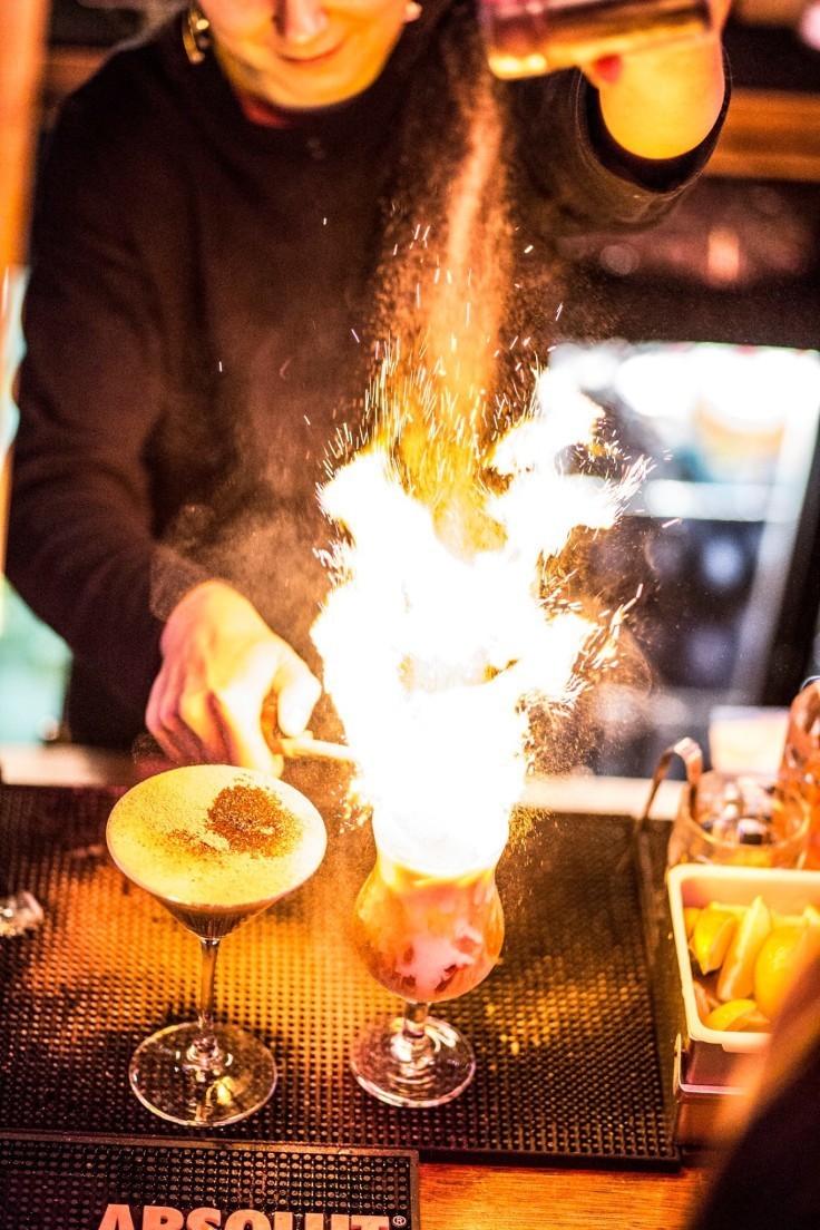 Happy Happy Hours until 10pm - House cocktails £4.50 each