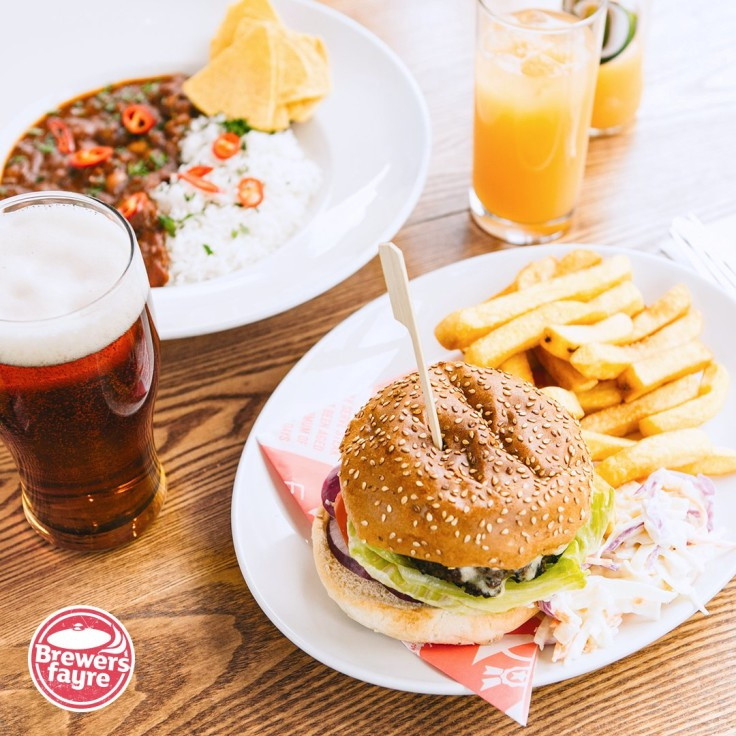 DAYTIME VALUE MENU 12-6pm - TWO MAINS FOR £8.99!
