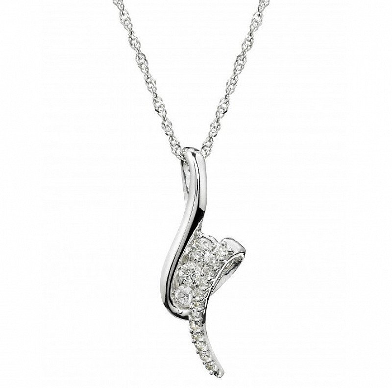 Save £150 on this 9ct white gold 0.20 carat diamond pendant