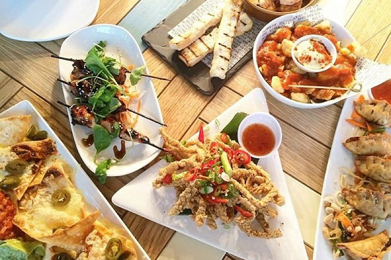TAPAS TUESDAY - 4 Plates & Wine for ONLY £20!