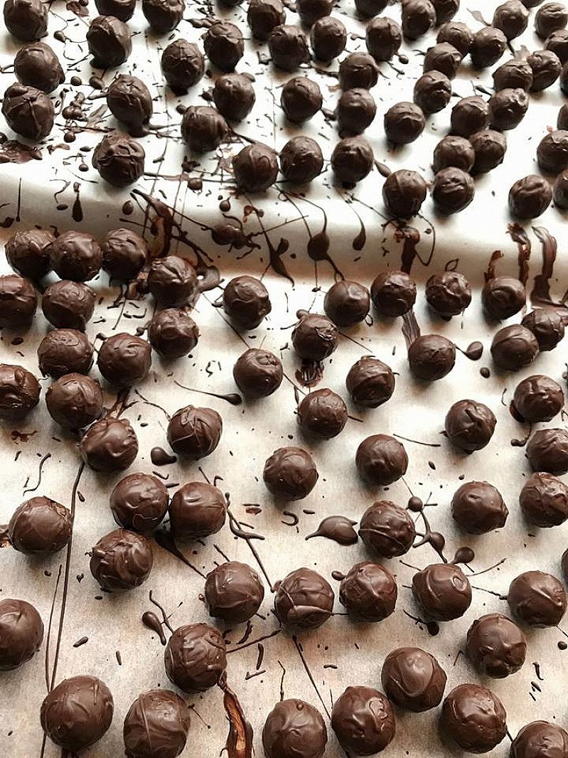 A hot day calls for cooling mint truffles!