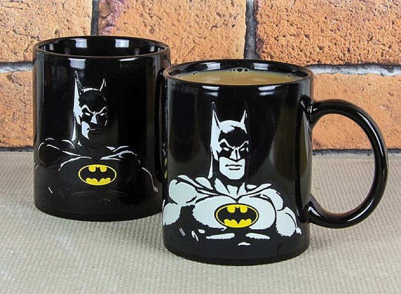 SAVE 1/3 on this DC Comics Batman Heat Change Mug!