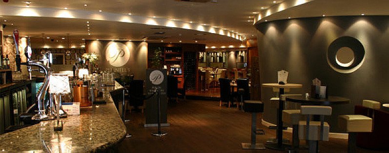 Up to 47% OFF - Birmingham: 3-course Celeb-chef meal with Bubbly for 2 or 4!