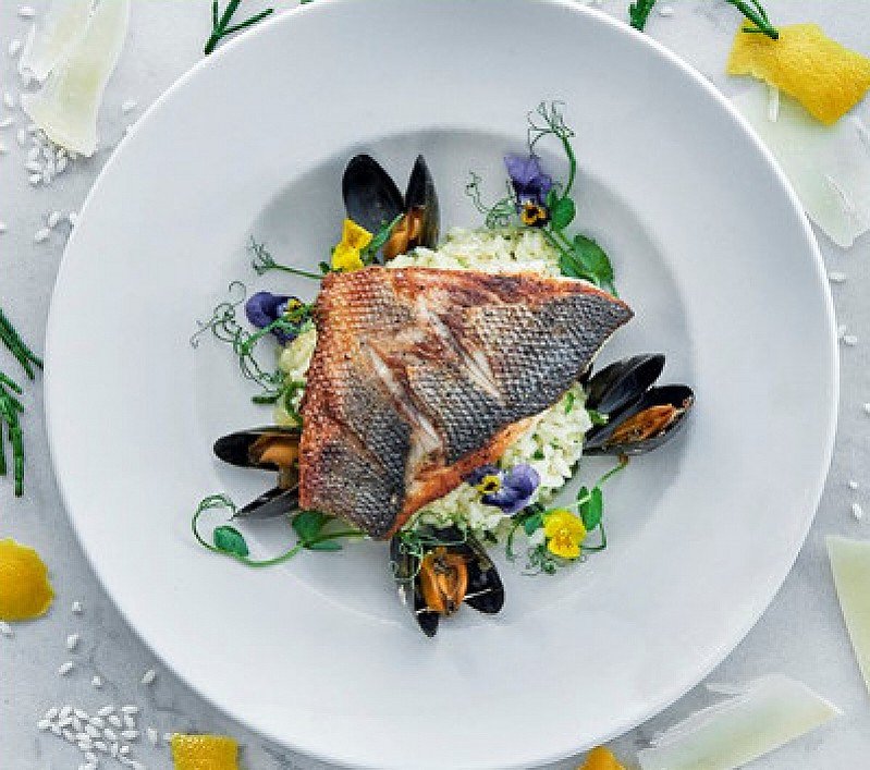 Join us for Bank Holiday Weekend at Browns - Bubbles from £19.95!