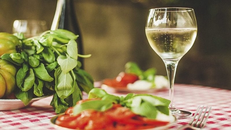 Prosecco Pay Day - 50% OFF ALL Glasses & Bottles with ANY Main!