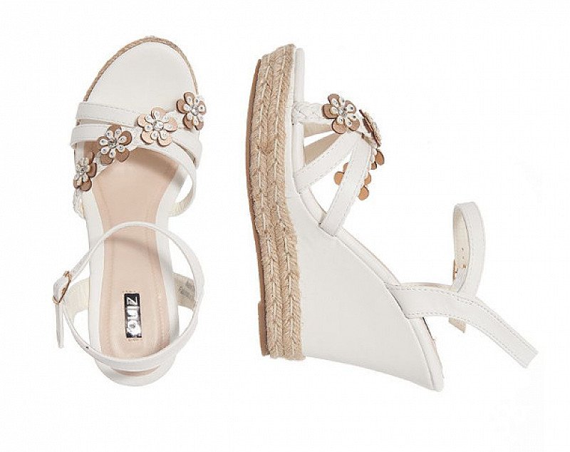 1/3 OFF - White Flower Strap Wedges!