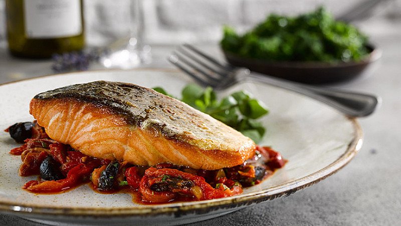 Dinner Et Vin TONIGHT - 2/3 Courses with Wine from ONLY £22.95!