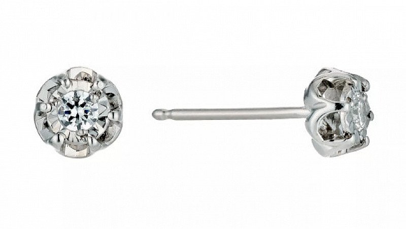 £100 OFF - 9ct White Gold Diamond Flower Stud Earrings!