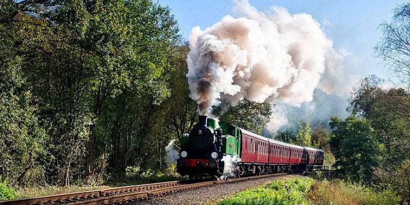 SAVE OVER 60% on Staffordshire steam train trip for 2!