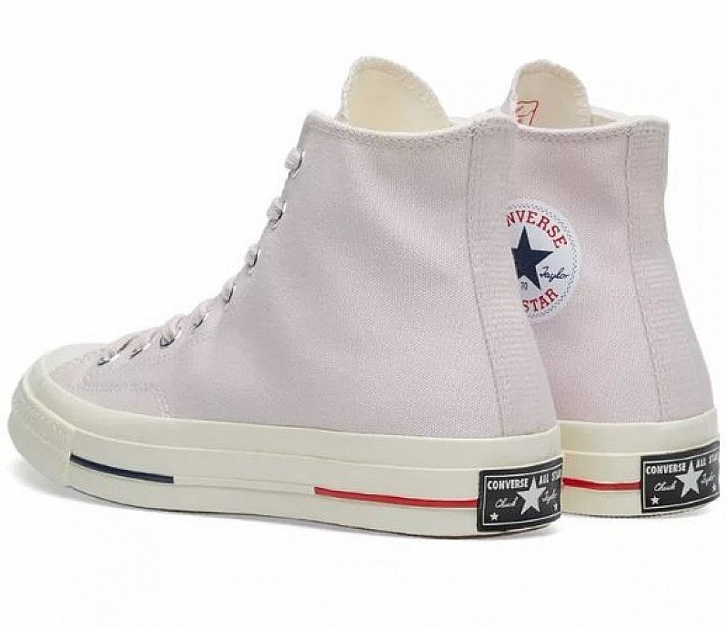 SAVE 35% OFF CONVERSE CHUCK 70 'HERITAGE COURT'!