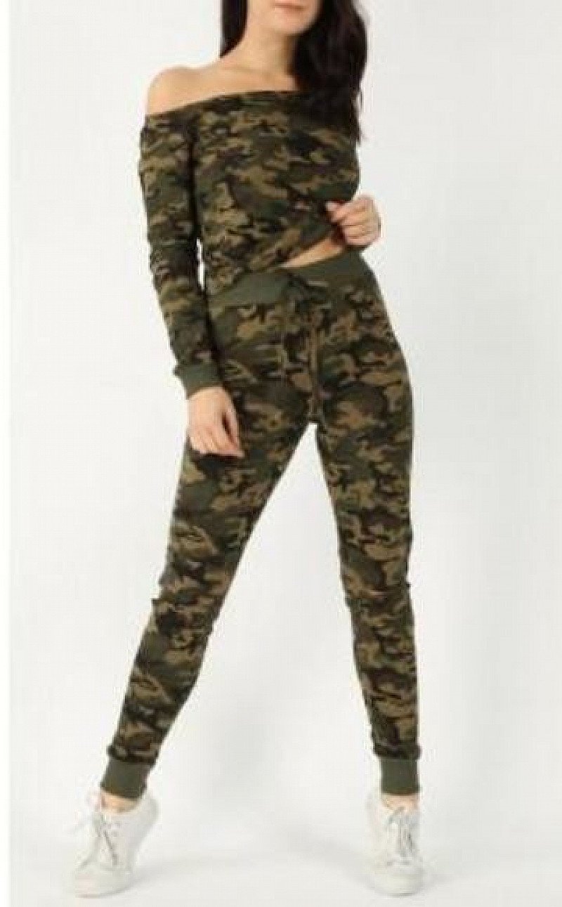 CAMO TOP & JOGGER LOUNGE SUIT