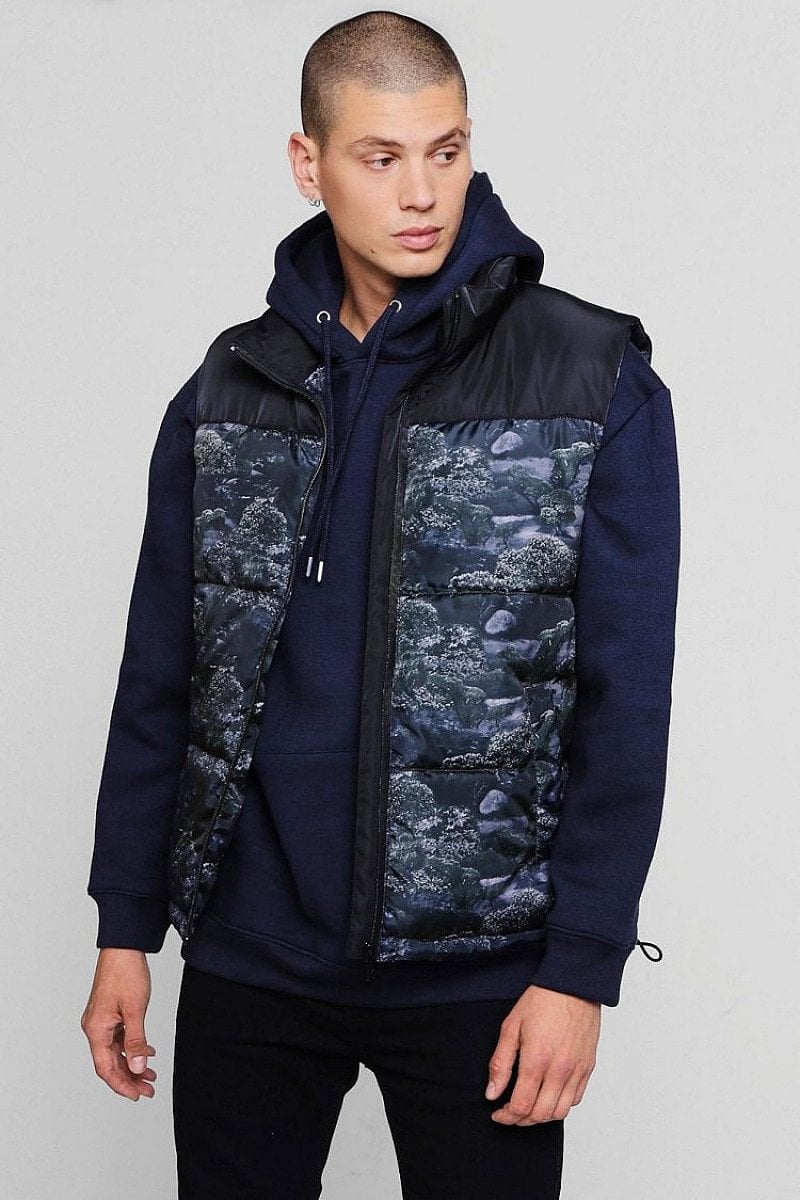 SALE - PRINTED SLEEVELESS PUFFER JACKET!