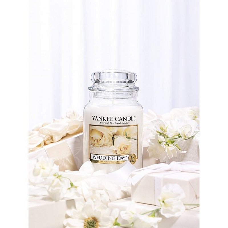 SALE - Yankee Candle Wedding Day Large Jar!