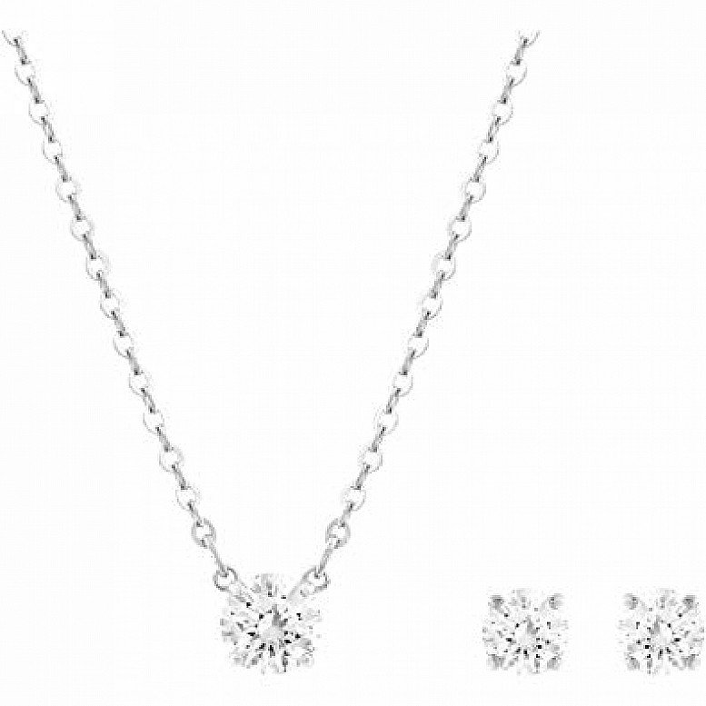 SWAROVSKI Attract Round Gift Set now for £89.00!