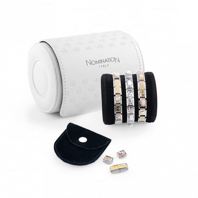 Free Jewellery Roll when you spend £99.00 or more!