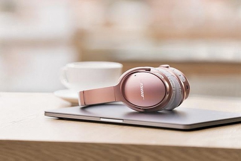 SAVE £50.00 - Bose QC35II Rose Gold