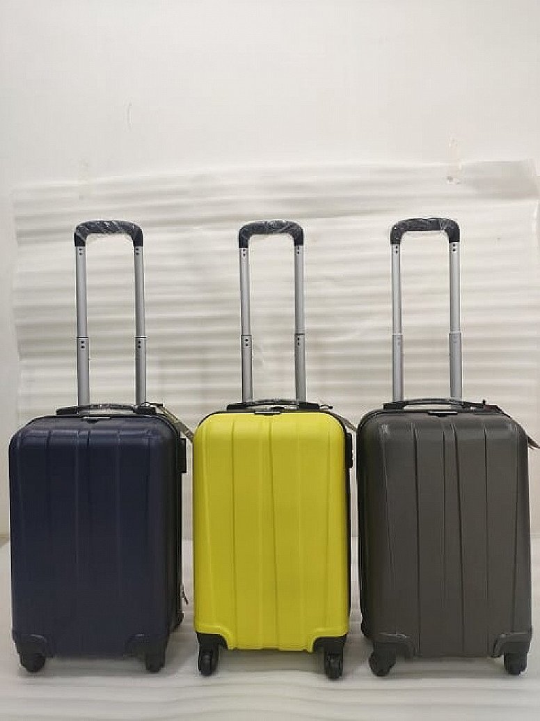 SAVE 75% + get Free Shipping on this DULONG FLIGHT CASE using Code: SNIZL75 WAS: £149.99 Now: £37.50