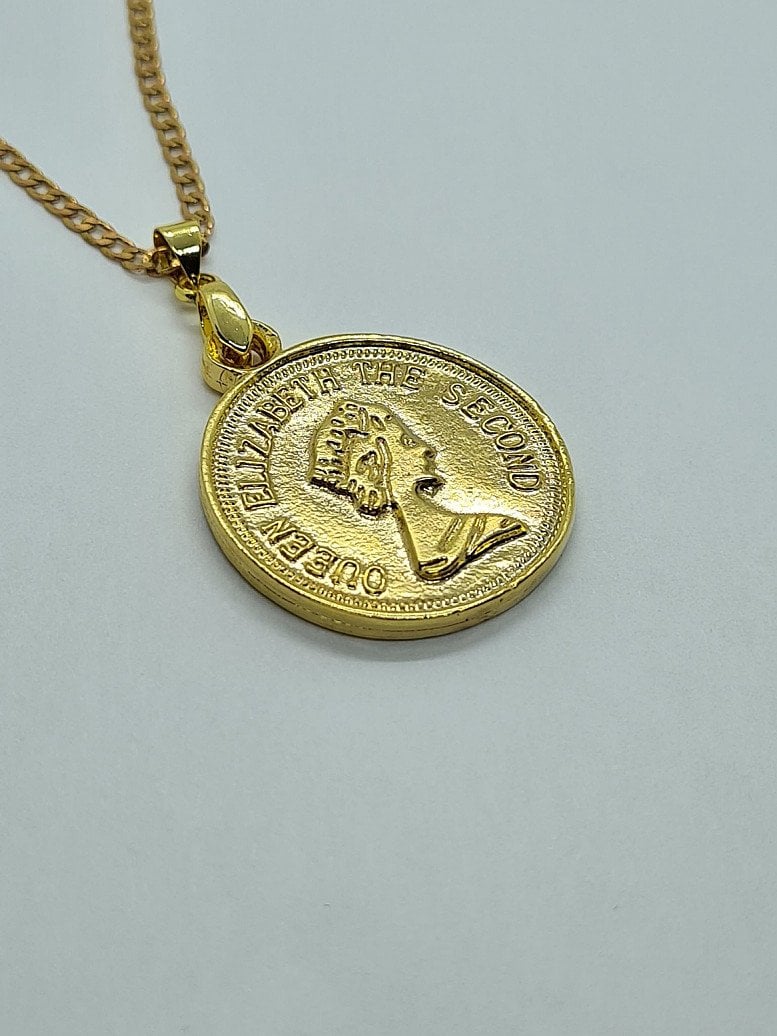 Queen Elizabeth’s II Necklace