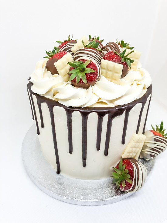 6” Round Cake