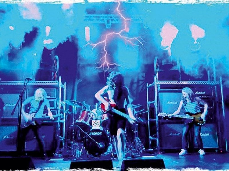 Livewire AC/DC
