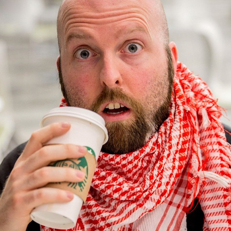 CHRIS TAVNER – SH*T SOCIALIST