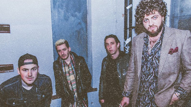 THIS FEELING: THE WHOLLS + MINT + WHITELIGHT