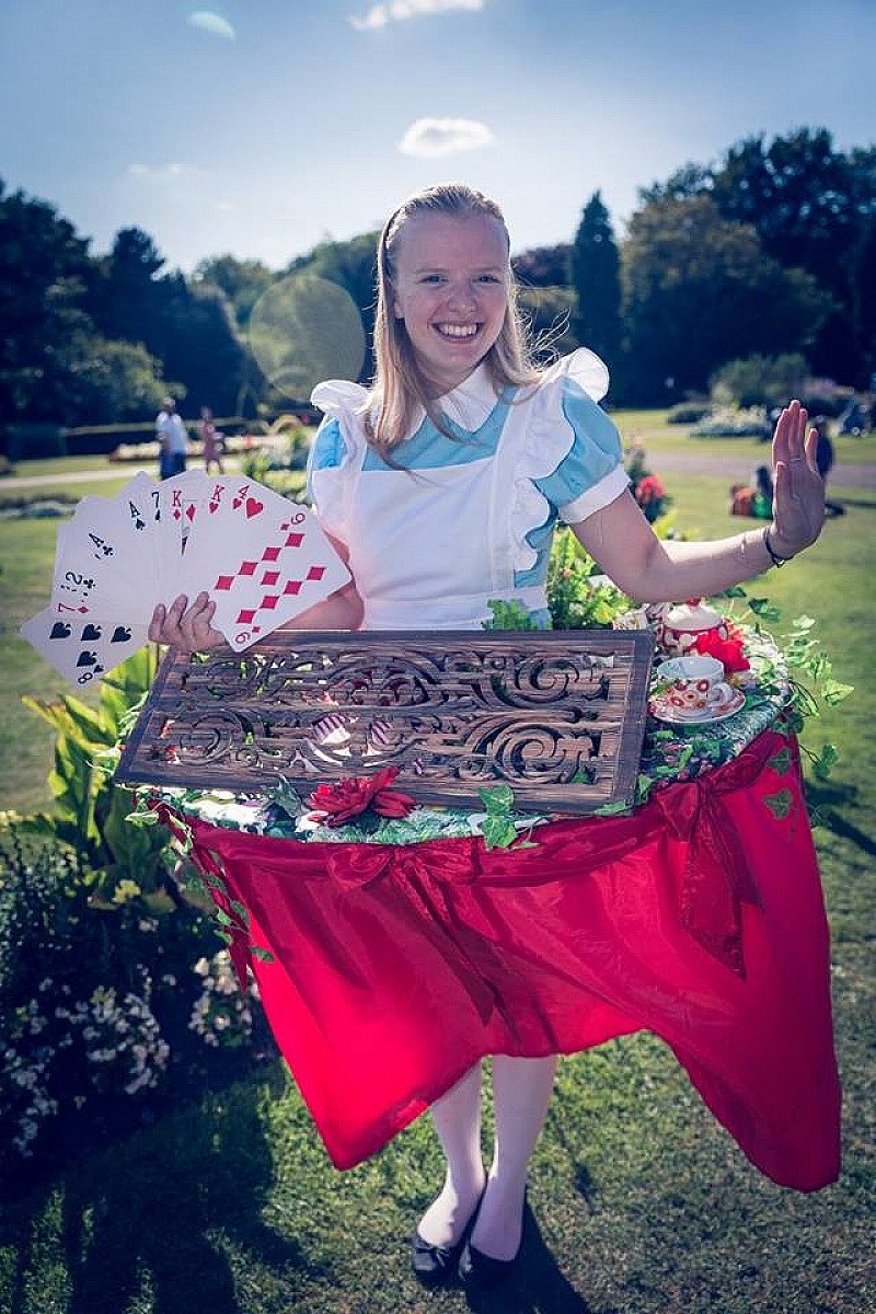 Alice In Wonderland Egg Hunt And Cream Tea Party Beaumanor Hall Event Snizl