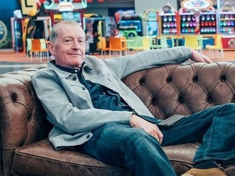 STEVE DAVIS / KAVUS TORABI