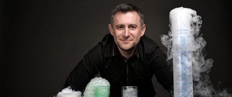 MARK THOMPSON'S SPECTACULAR SCIENCE SHOW