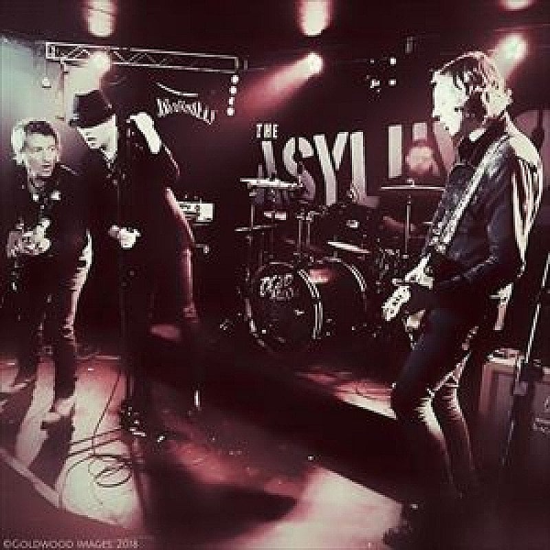 New Generation Superstars + The Midnight Dogs