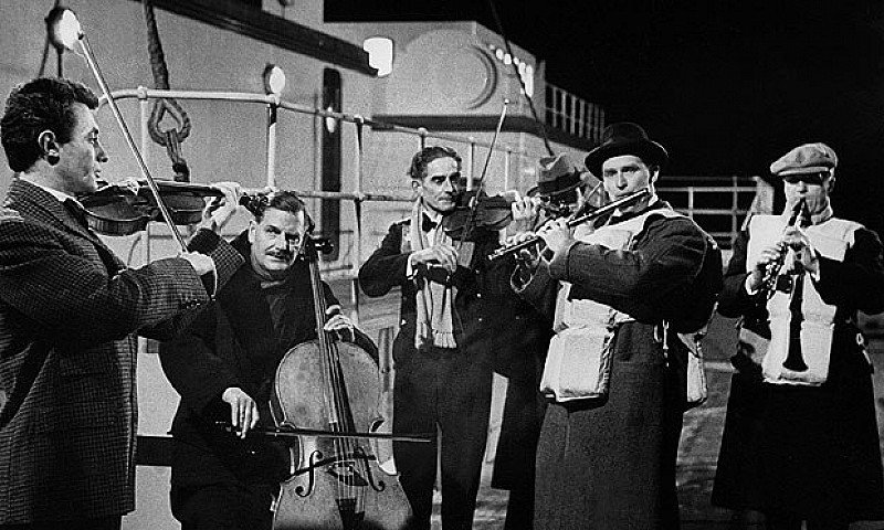 Titanic Jazz Band + hot food