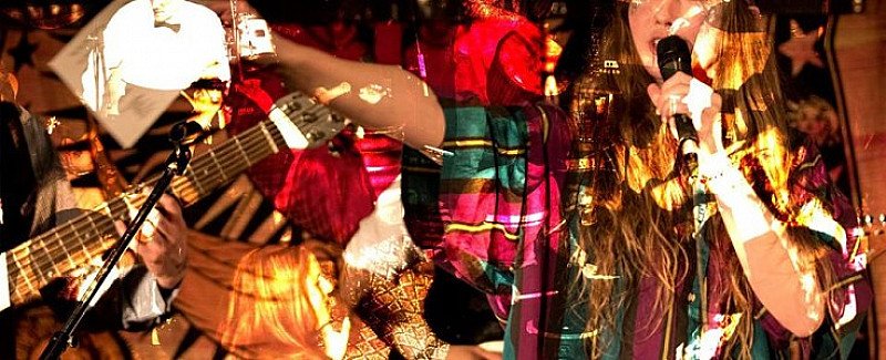 House of Verse: '90s Party at 2Funky Music Cafe