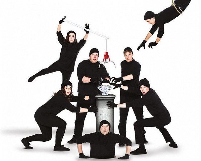 THE COMEDY ABOUT A BANK ROBBERY