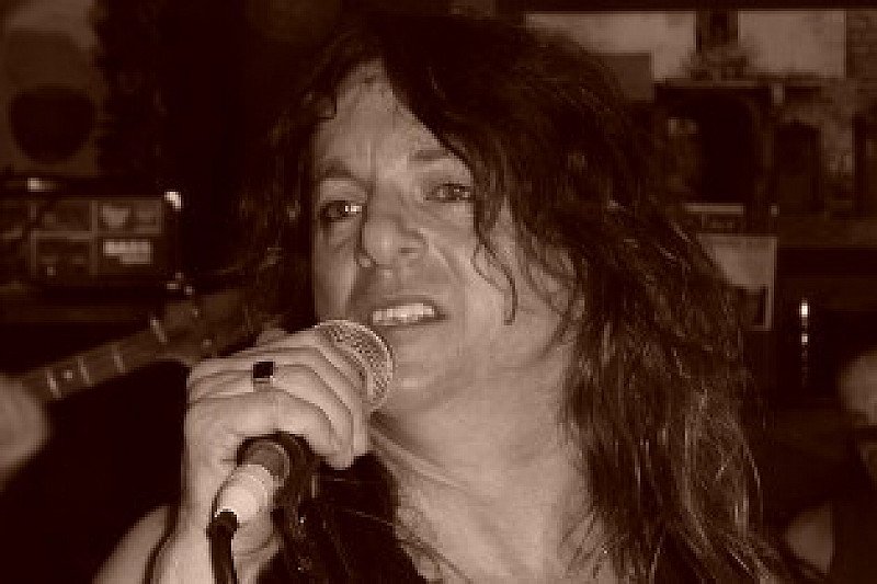 Well Hard Willy (ROCK N ROLL)