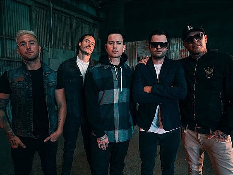Hollywood Undead