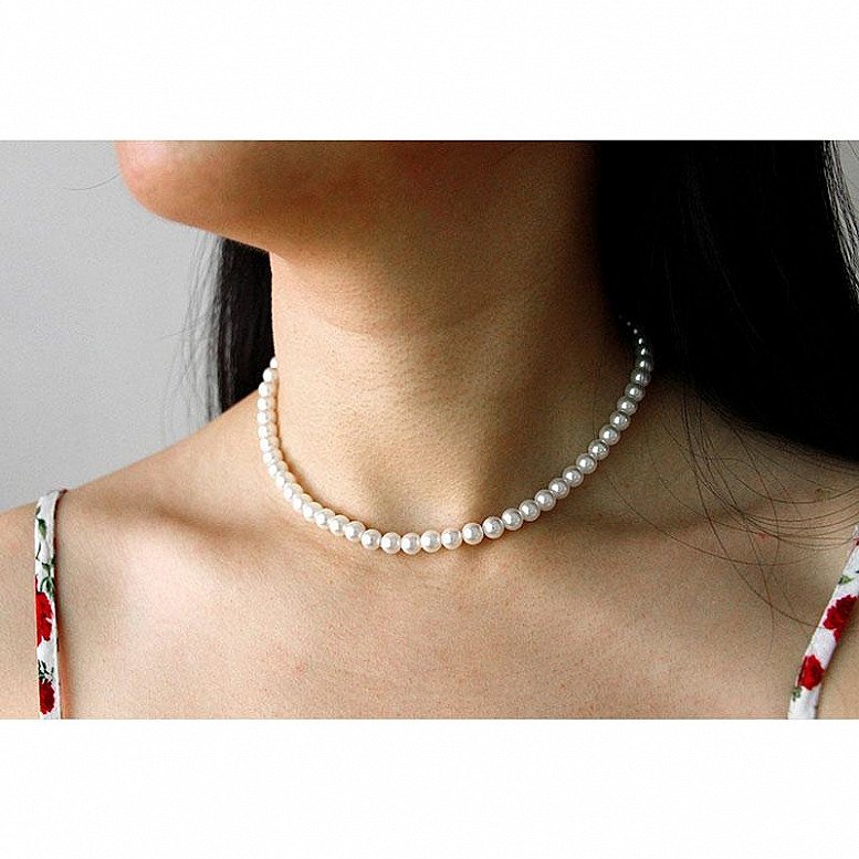 Elegant Pearl Necklace