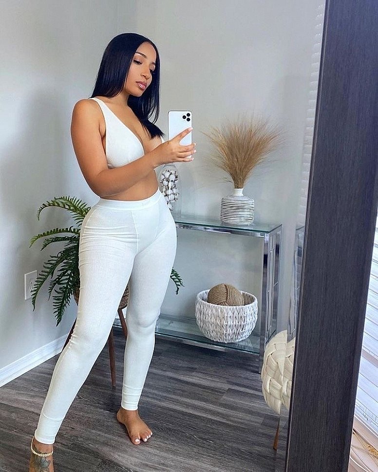 ALL LOUNGEWEAR 15%OFF π§π½