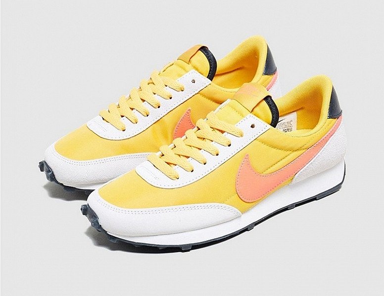 SAVE 19% - Nike Daybreak Women's!