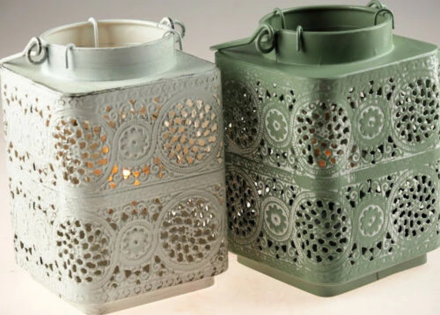 2 x Shabby Chic Square Lace 17cm Tea Light Lanterns - White / Green Free Postage