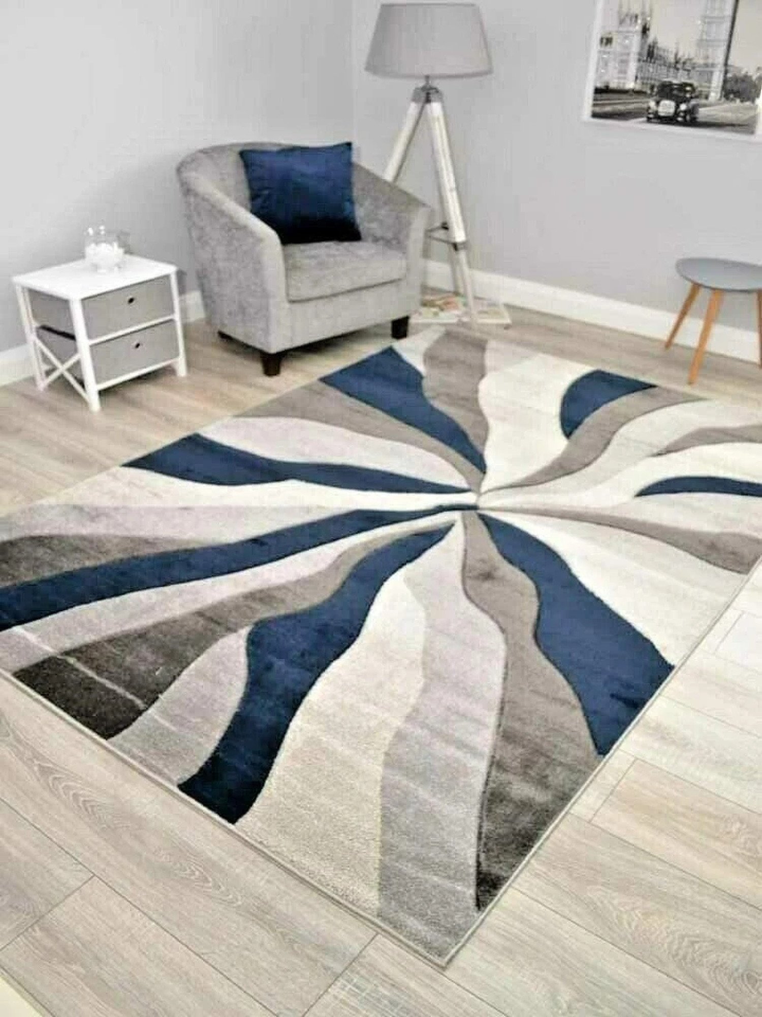 Hudson Navy Splinter Rug Free Postage