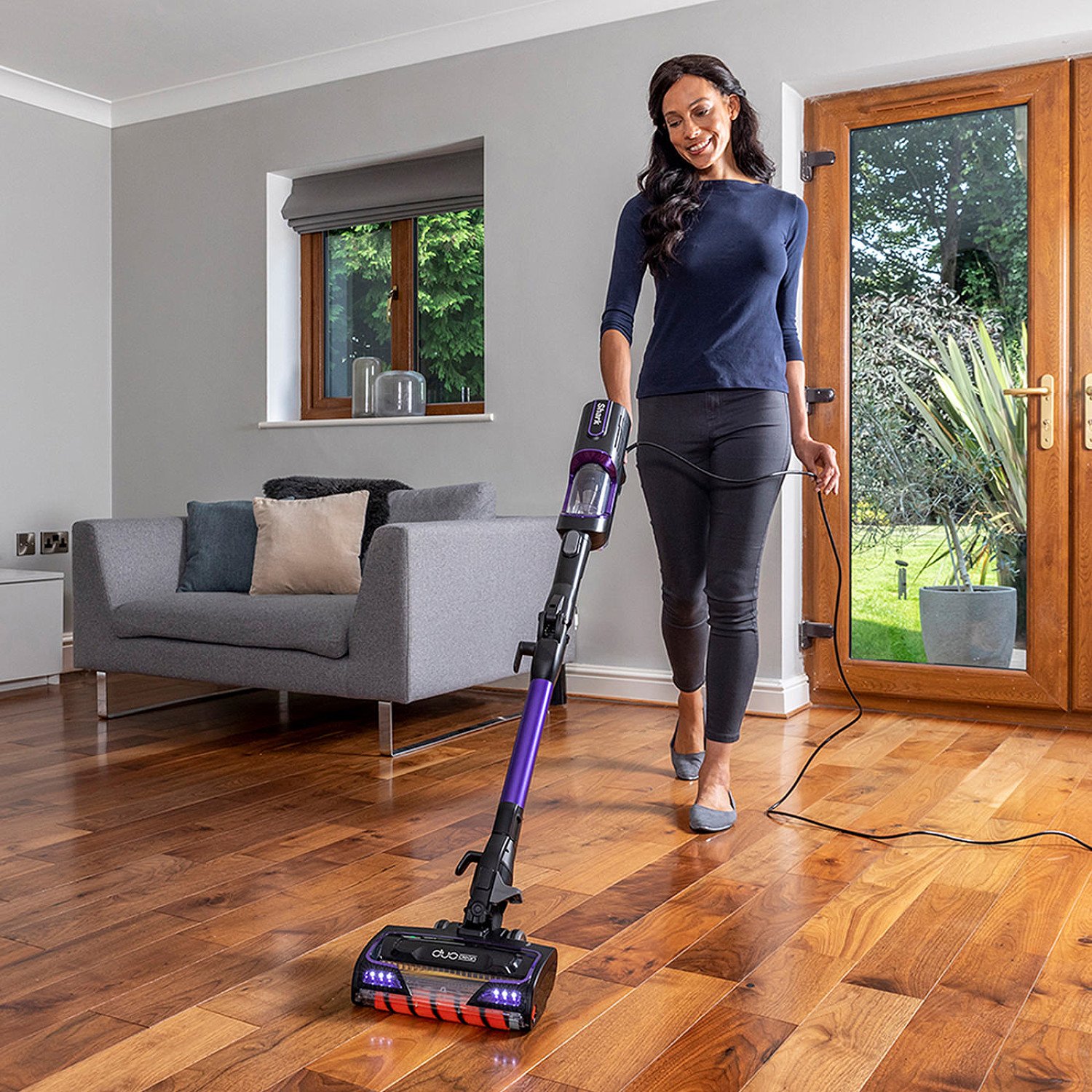 SAVE - Shark Anti Hair Wrap Corded Stick Vacuum Cleaner with Flexology