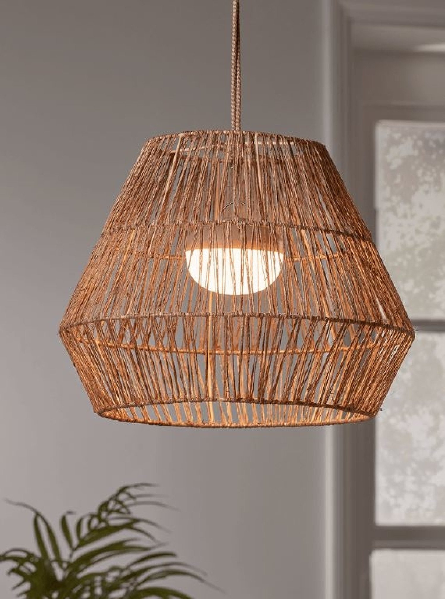 NEW Indoor Outdoor Rope Pendant :£125.00!