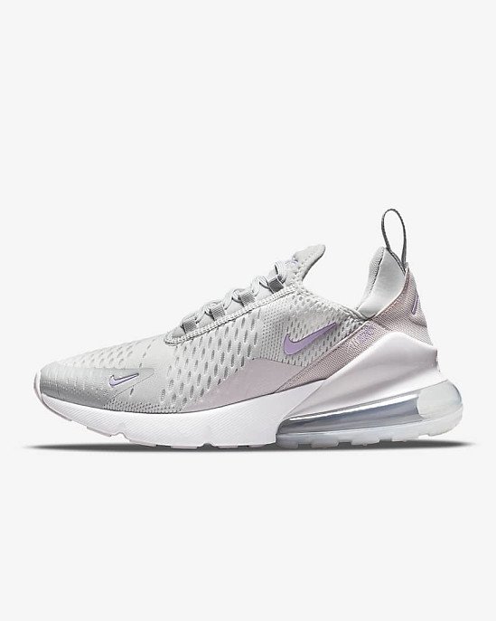 SALE - Nike Air Max 270 Essential!